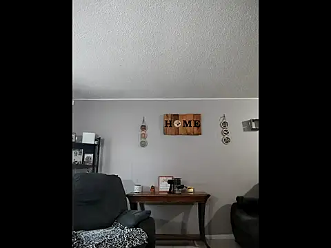 Snapshot of HTXBELLE chatting on 28, 11, 2025 HTXBELLE online show from 28, 11, 2025