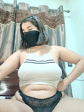 Snapshot of Louli_ta chatting on 13, 10, 2025 Louli ta online show from 13, 10, 2025