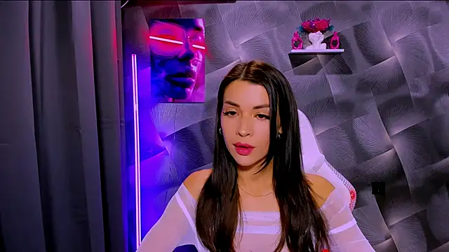 Snapshot of KetiWils chatting on 2, 11, 2025 KetiWils online show from 2, 11, 2025