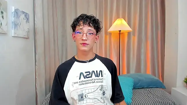 iiangel  online show from 25, 2, 2026