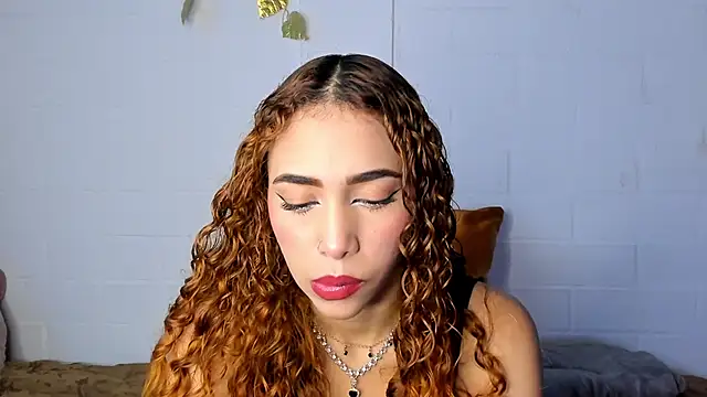 Snapshot of LiaHansson chatting on 10, 11, 2025 LiaHansson online show from 10, 11, 2025