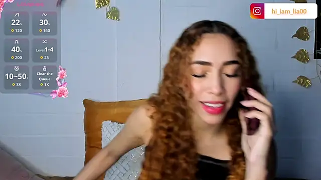 Snapshot of LiaHansson chatting on 23, 11, 2025 LiaHansson online show from 23, 11, 2025