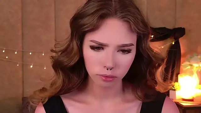 Sierra Fane online show from 9, 9, 2025