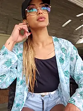 EmmyCortez online show from 11, 3, 2025