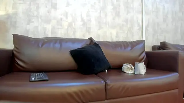 Snapshot of NahomyCarther chatting on 7, 11, 2025 NahomyCarther online show from 7, 11, 2025