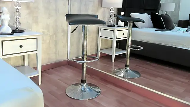 NahomyCarther online show from 18, 1, 2026