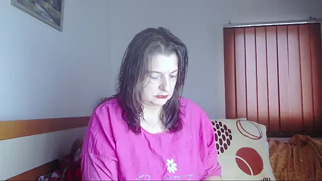 Snapshot of ExtasyMature chatting on 3, 10, 2025 ExtasyMature online show from 3, 10, 2025