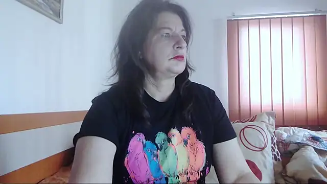 Snapshot of ExtasyMature chatting on 5, 10, 2025 ExtasyMature online show from 5, 10, 2025