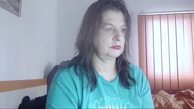 Snapshot of ExtasyMature chatting on 9, 10, 2025 ExtasyMature online show from 9, 10, 2025