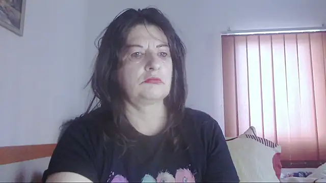 Snapshot of ExtasyMature chatting on 17, 10, 2025 ExtasyMature online show from 17, 10, 2025