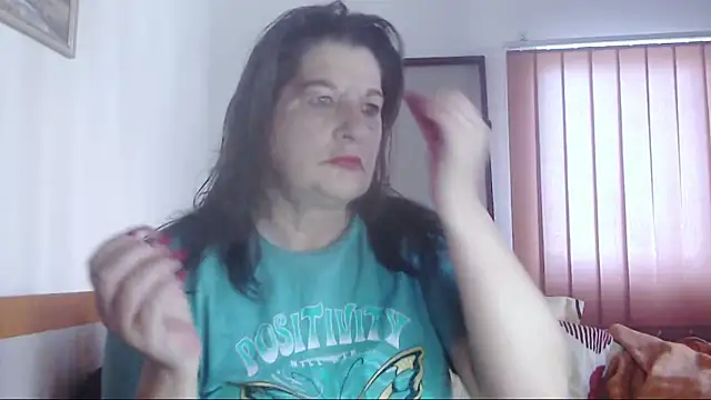 Snapshot of ExtasyMature chatting on 19, 10, 2025 ExtasyMature online show from 19, 10, 2025