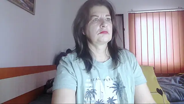 Snapshot of ExtasyMature chatting on 28, 10, 2025 ExtasyMature online show from 28, 10, 2025