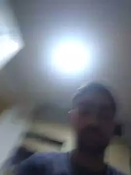 Snapshot of andreiiiii2025 chatting on 8, 7, 2026 andreiiiii2025 online show from 8, 7, 2026