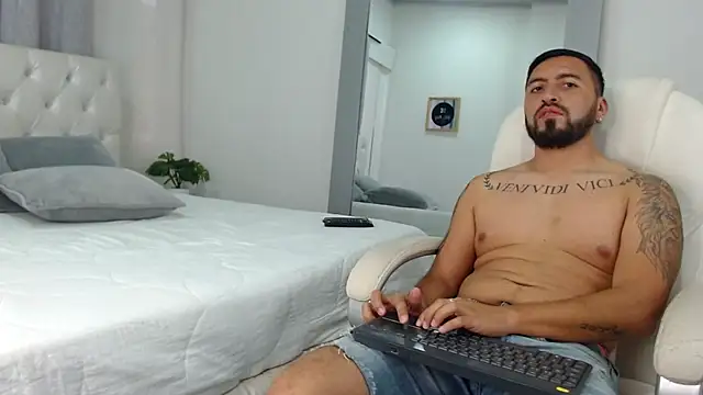 Snapshot of sebastian_colle chatting on 27, 2, 2025 sebastian colle online show from 27, 2, 2025