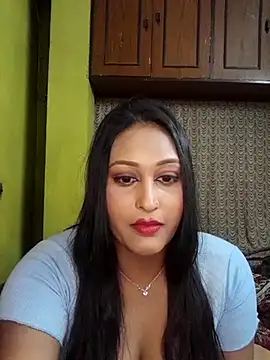 hotlovr online show from 28, 2, 2025