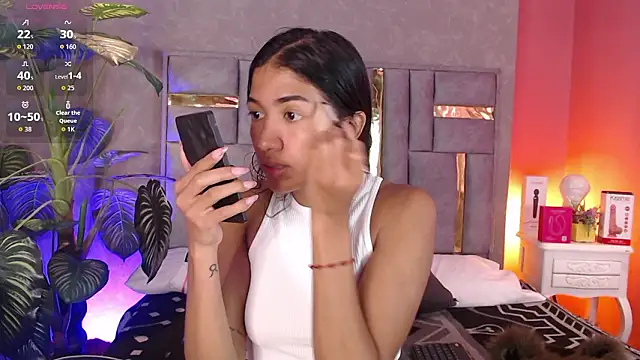 Snapshot of Tyla_Ks chatting on 2, 2, 2026 Tyla Ks online show from 2, 2, 2026