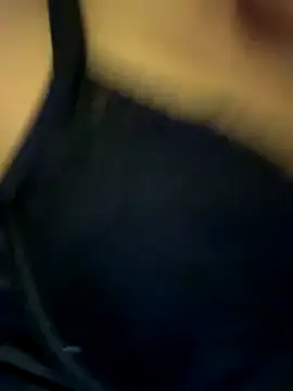 laraaaaaa online show from 19, 9, 2025