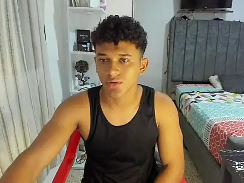 Snapshot of Fox2evans chatting on 16, 12, 2025 Fox2evans online show from 16, 12, 2025