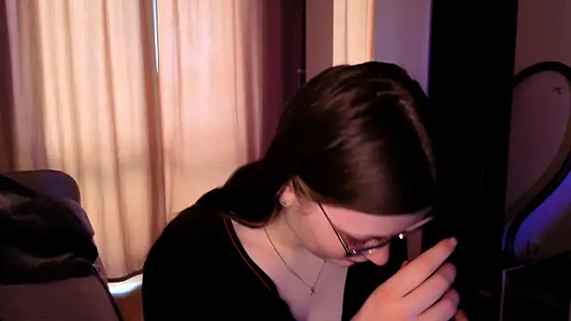 milliedoll online show from 10, 4, 2026