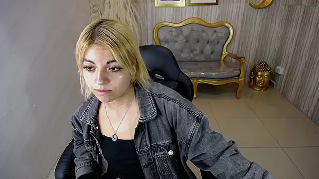 Snapshot of lili_conor_s chatting on 25, 2, 2025 lili conor s online show from 25, 2, 2025