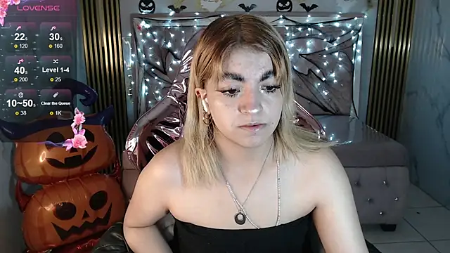 Snapshot of lili_conor_s chatting on 9, 10, 2025 lili conor s online show from 9, 10, 2025