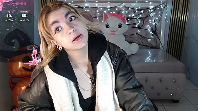 Snapshot of lili_conor_s chatting on 21, 10, 2025 lili conor s online show from 21, 10, 2025