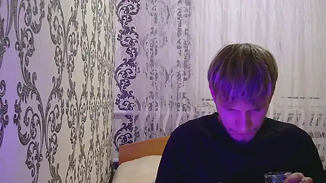 Snapshot of frama666 chatting on 12, 10, 2025 frama666 online show from 12, 10, 2025