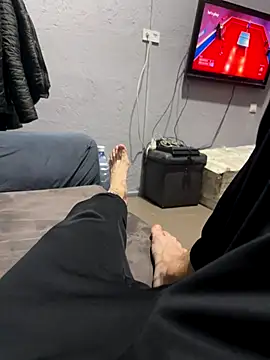 Snapshot of frama666 chatting on 4, 12, 2025 frama666 online show from 4, 12, 2025