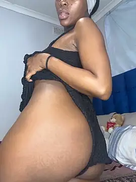 Snapshot of xxTatiannaxx chatting on 19, 6, 2026 xxTatiannaxx online show from 19, 6, 2026