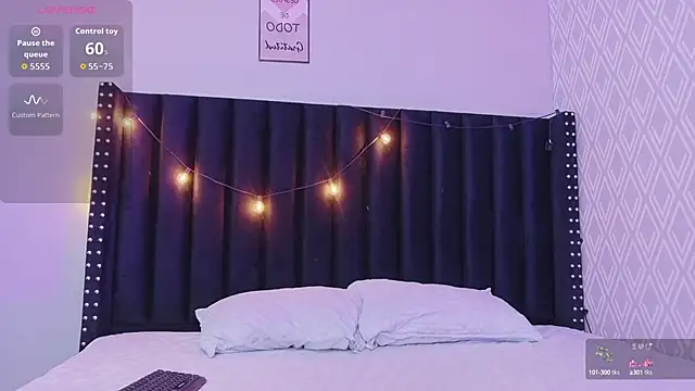 Snapshot of innocenthazel chatting on 9, 10, 2025 innocenthazel online show from 9, 10, 2025