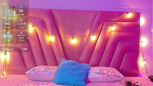 Snapshot of innocenthazel chatting on 31, 10, 2025 innocenthazel online show from 31, 10, 2025