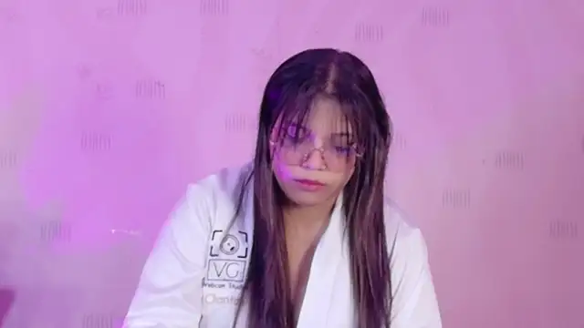 innocenthazel online show from 23, 2, 2026