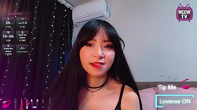 Snapshot of miyakimi0101 chatting on 9, 10, 2025 miyakimi0101 online show from 9, 10, 2025