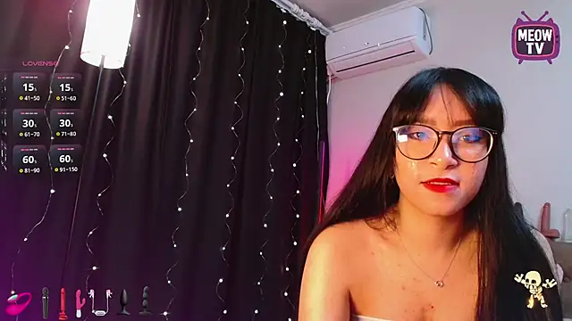 Snapshot of miyakimi0101 chatting on 11, 11, 2025 miyakimi0101 online show from 11, 11, 2025