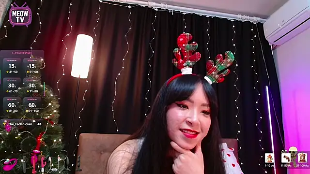 Snapshot of miyakimi0101 chatting on 23, 12, 2025 miyakimi0101 online show from 23, 12, 2025