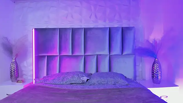 Selene bennet online show from 9, 4, 2026