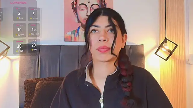 Snapshot of Cassie_bloom chatting on 19, 11, 2025 Cassie bloom online show from 19, 11, 2025