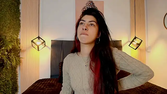 Snapshot of Cassie_bloom chatting on 7, 1, 2026 Cassie bloom online show from 7, 1, 2026