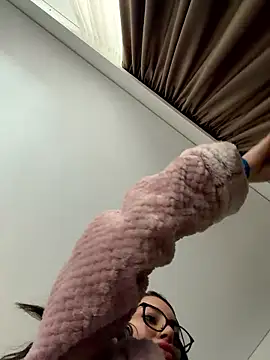 Mia Splash online show from 18, 1, 2026