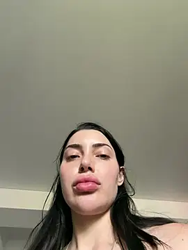 Snapshot of Mia_Splash chatting on 18, 6, 2026 Mia Splash online show from 18, 6, 2026