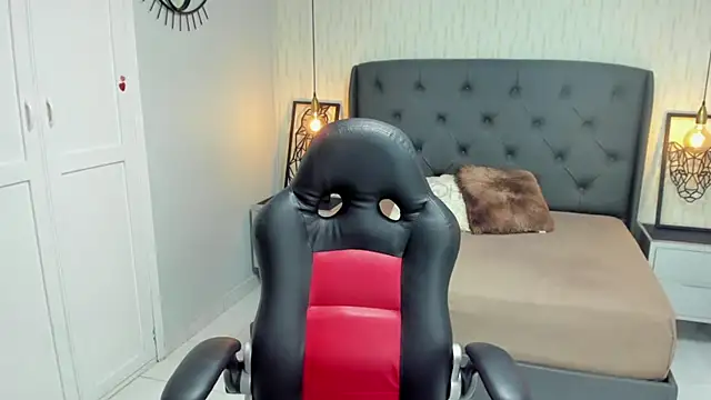 MEGANZARICK online show from 23, 10, 2025