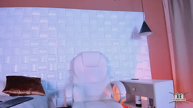 AlejandroStormm online show from 24, 2, 2025