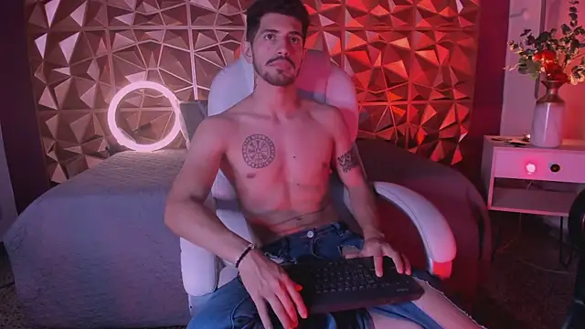 AlejandroStormm online show from 12, 3, 2025