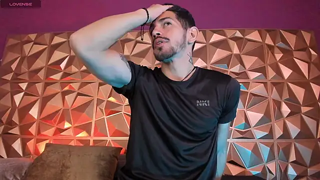 AlejandroStormm online show from 19, 12, 2025