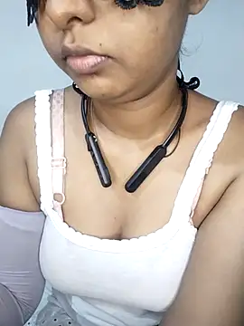 Snapshot of Ashugril_hot chatting on 19, 10, 2025 Ashugril hot online show from 19, 10, 2025