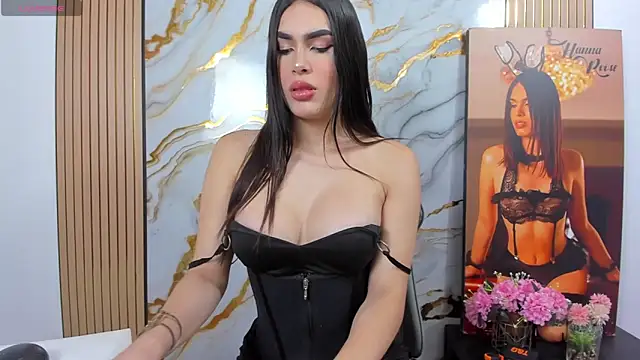 Hannaroosseee online show from 22, 4, 2026