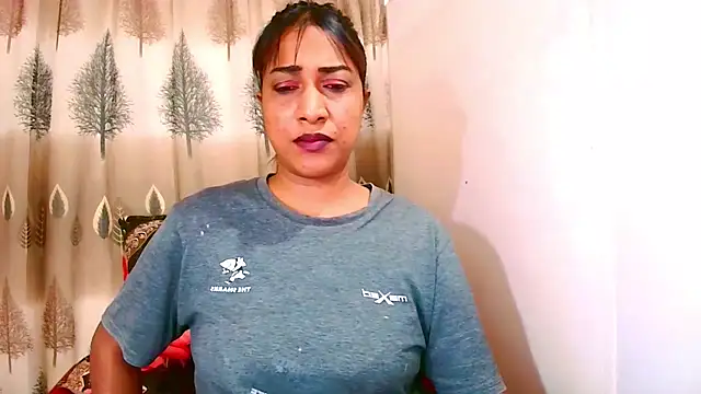 Snapshot of Indian_Erotic69 chatting on 25, 6, 2026 Indian Erotic69 online show from 25, 6, 2026