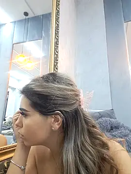 Bella Posh online show from 22, 10, 2025