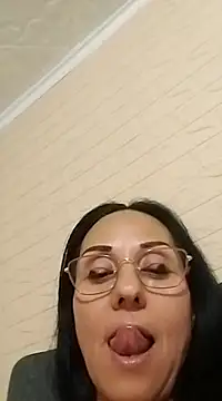 Ramona870 online show from 8, 3, 2025