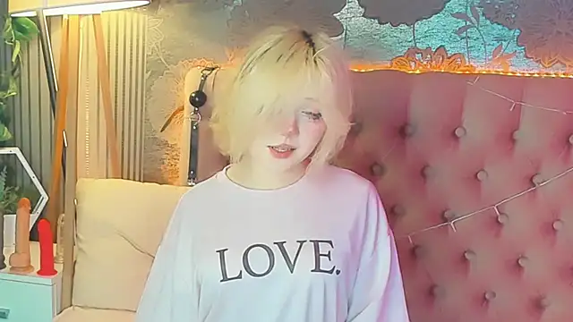 EmilyAngells online show from 20, 7, 2026